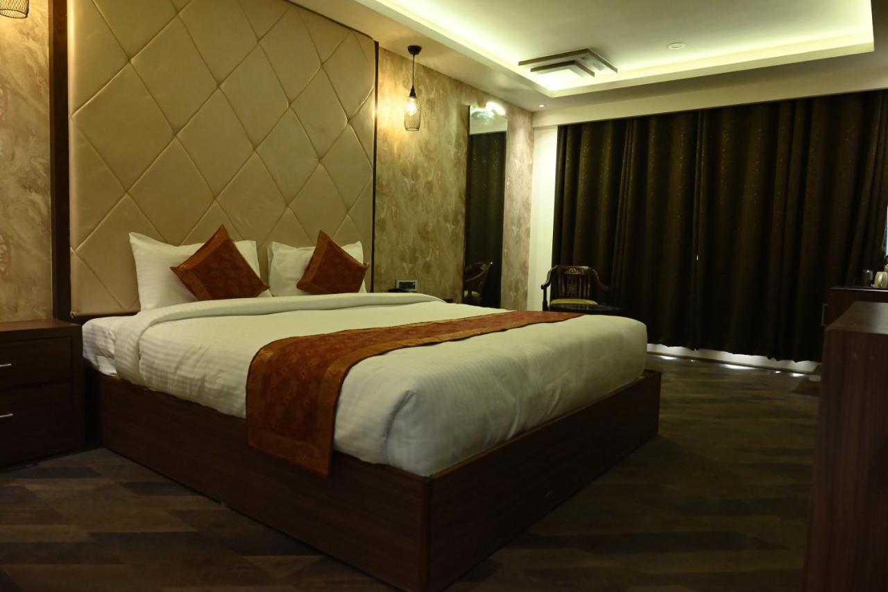 The Triumph Hotel 瓦拉纳西 外观 照片