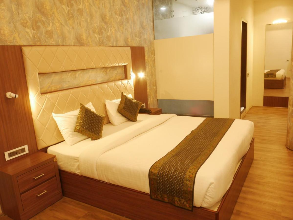 The Triumph Hotel 瓦拉纳西 外观 照片